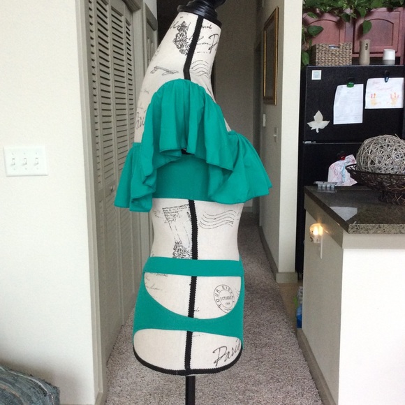 💋 Flutter Top Bikini 💋 - Picture 2 of 8